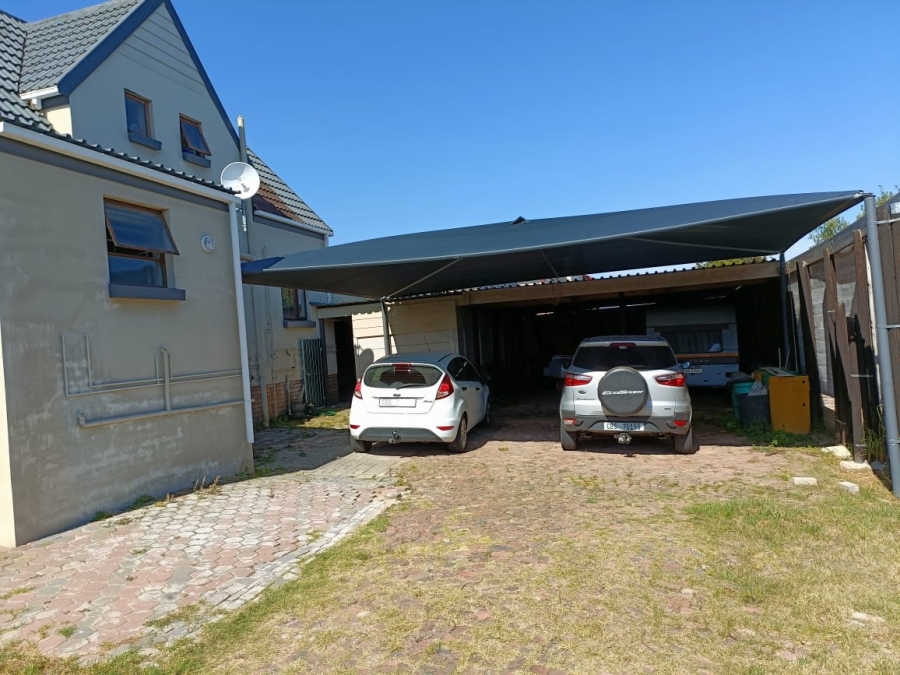 5 Bedroom Property for Sale in Dana Bay Western Cape